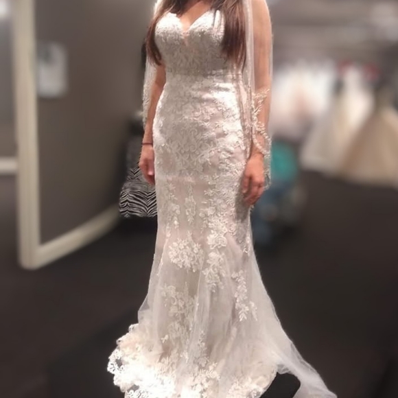 Stella York Dresses & Skirts - Stella York Wedding dress NEW